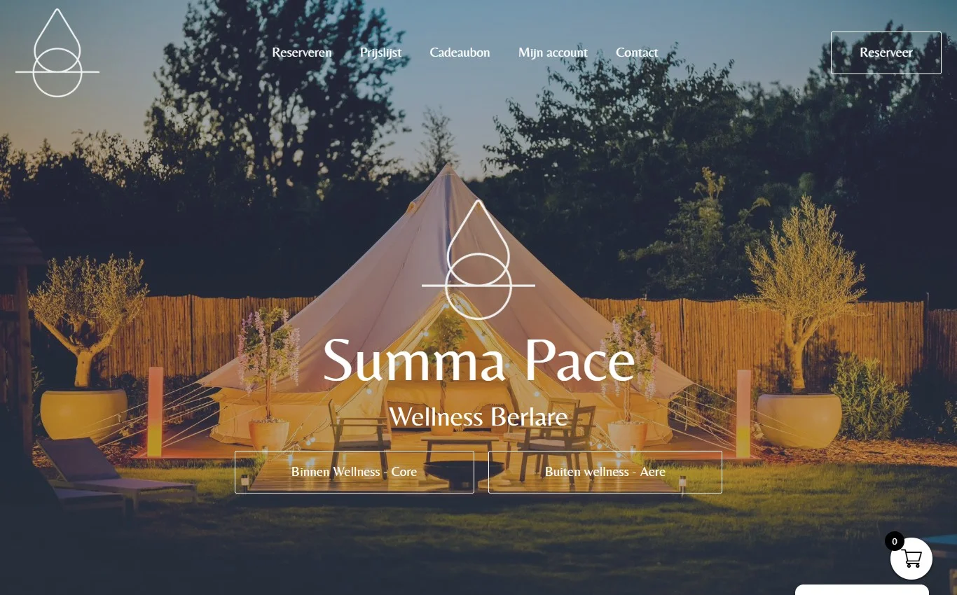 Summapace wellnesswebsite met arrangementen, boekingsflow en digitale cadeaubonnen